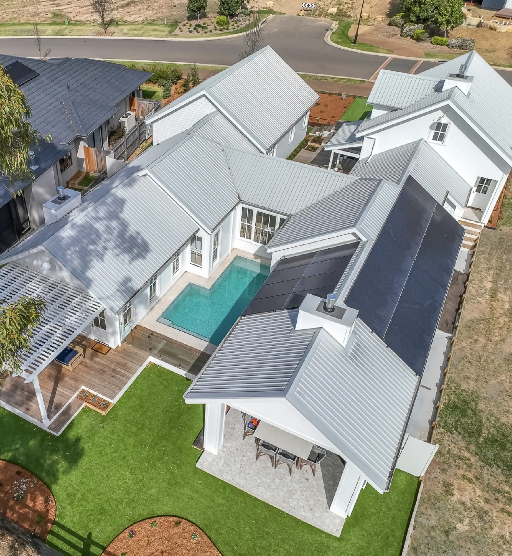 Can you use vinegar on Colorbond roof?